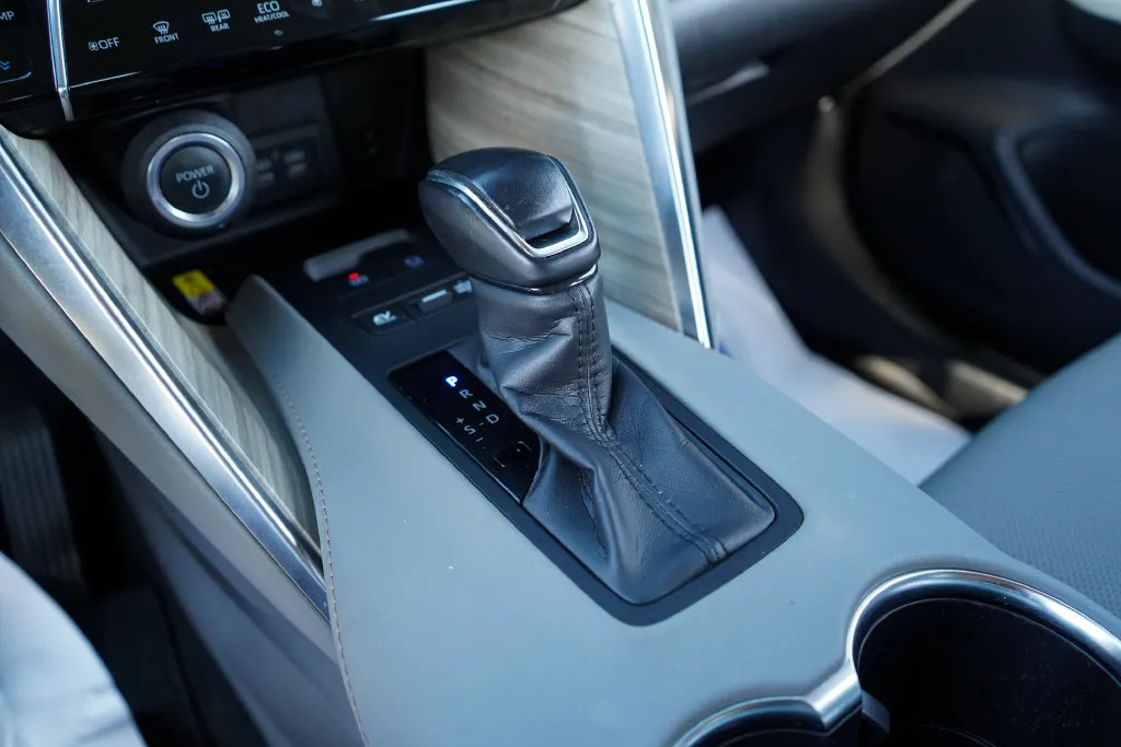 2024 Toyota Venza Limited - Photo 35