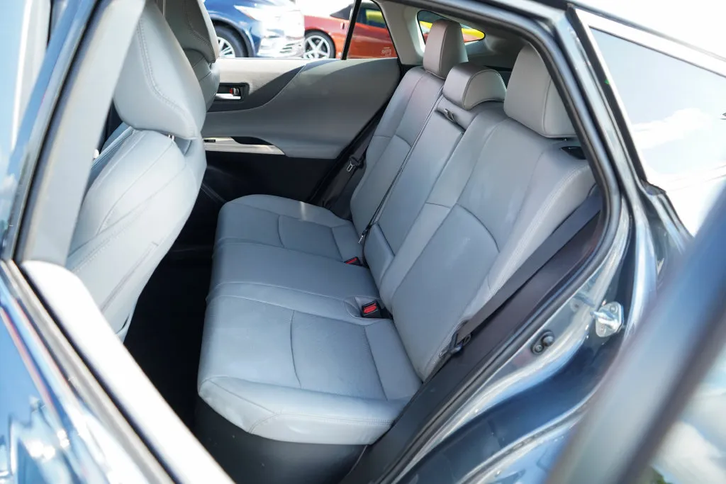 2024 Toyota Venza Limited - Photo 8
