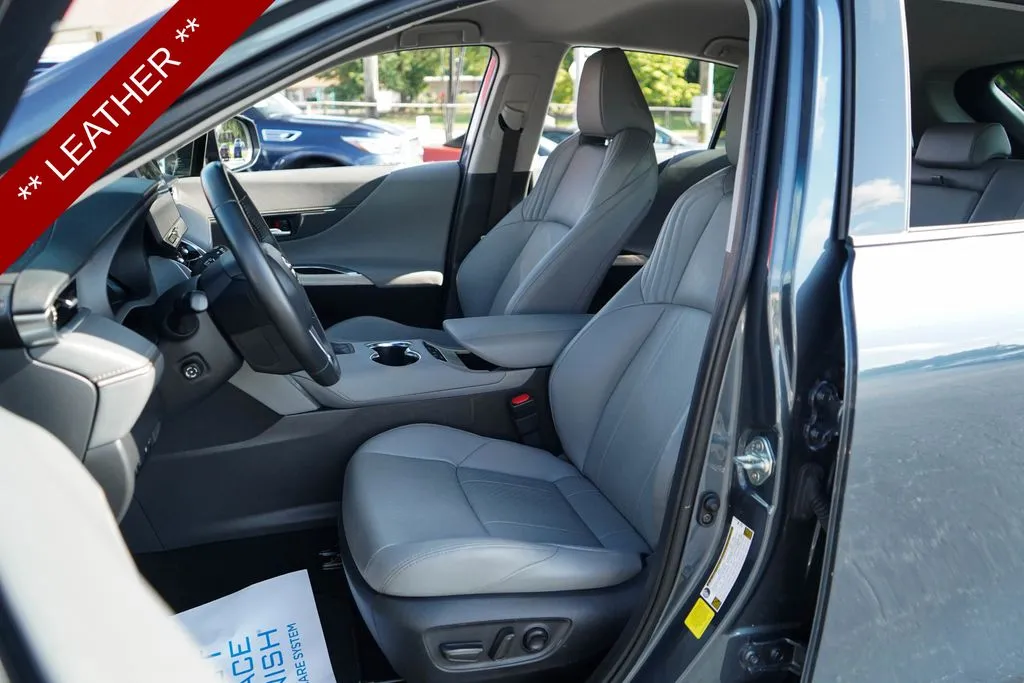 Toyota Venza photo 6