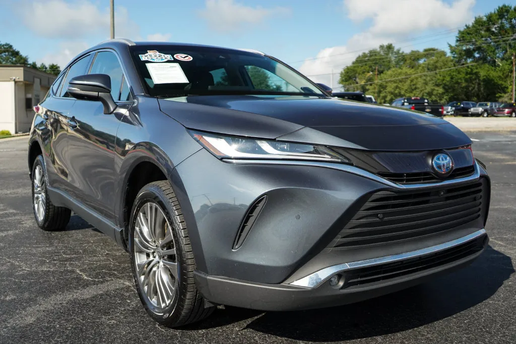 2024 Toyota Venza Limited - Photo 38