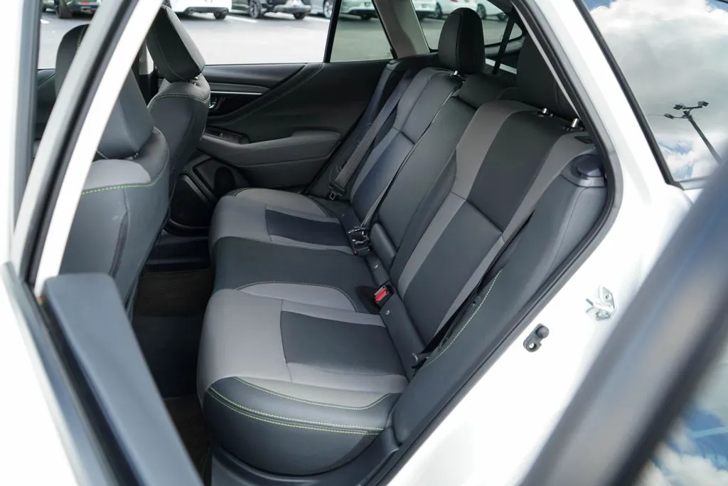 Subaru Outback photo 8