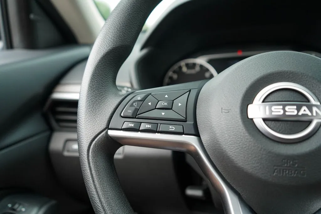 Nissan Altima photo 31