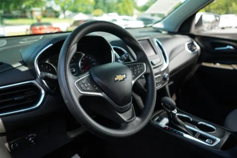 More photos of 2023 Chevrolet Equinox LT at TLC Motors, SC