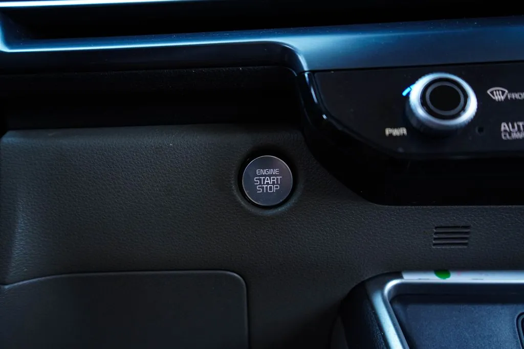 Kia Carnival photo 30