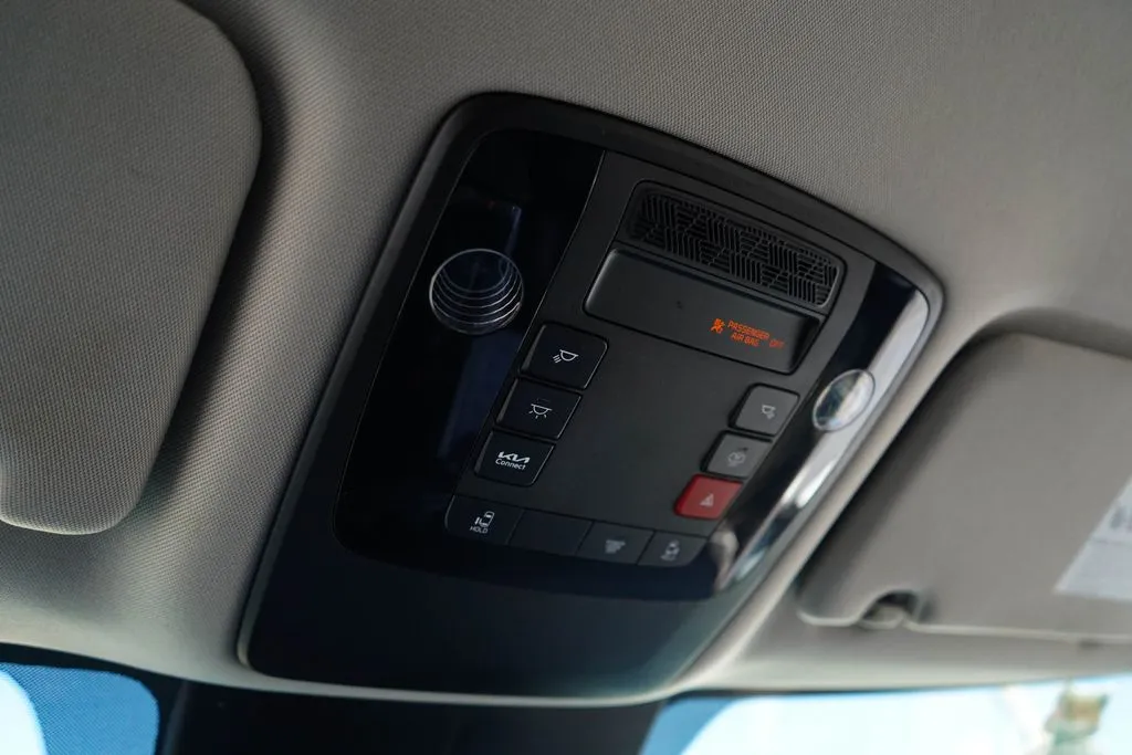 Kia Carnival photo 11