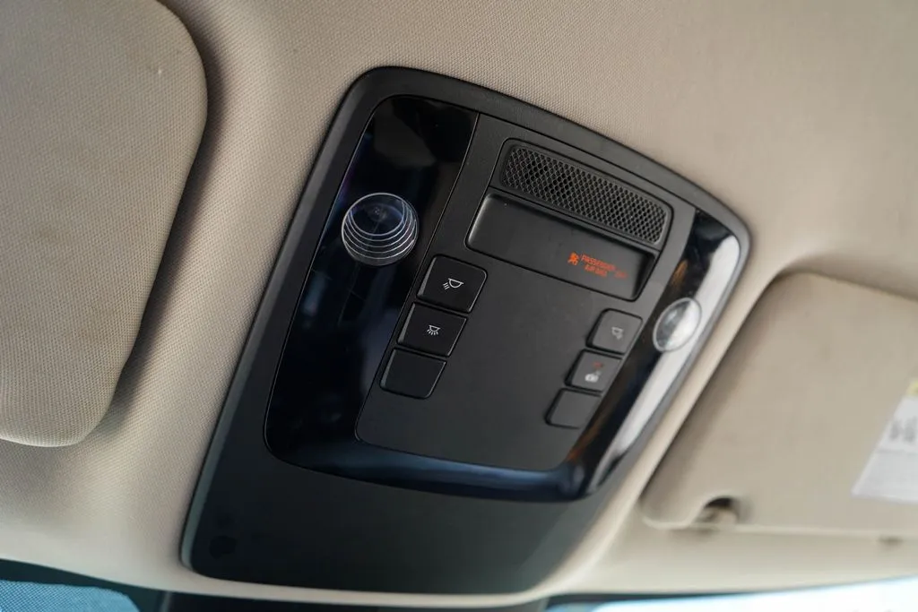 Kia Carnival photo 11