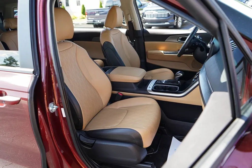 Kia Carnival photo 12