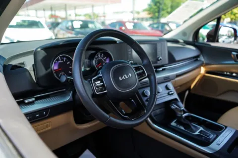 More photos of 2024 Kia Carnival LX at TLC Motors, SC