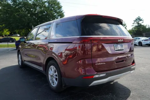 More photos of 2024 Kia Carnival LX at TLC Motors, SC