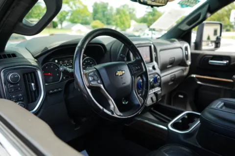 More photos of 2022 Chevrolet Silverado 2500 HD High Country at TLC Motors, SC