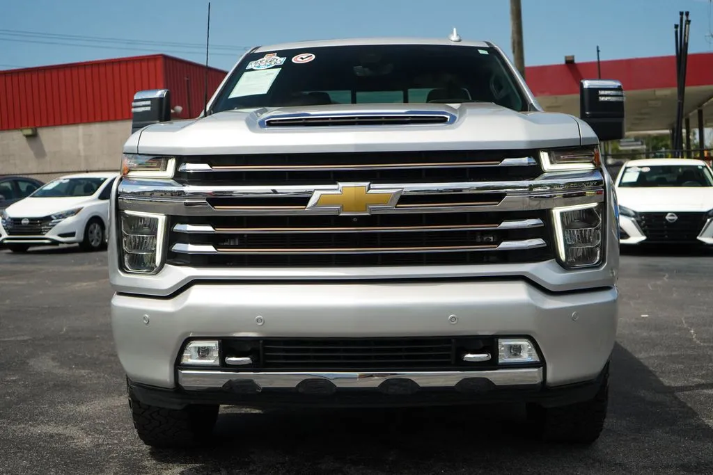 Chevrolet Silverado photo 17