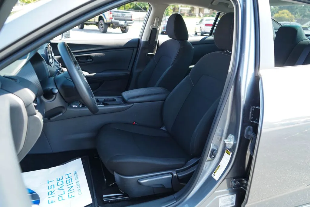 Nissan Sentra photo 6