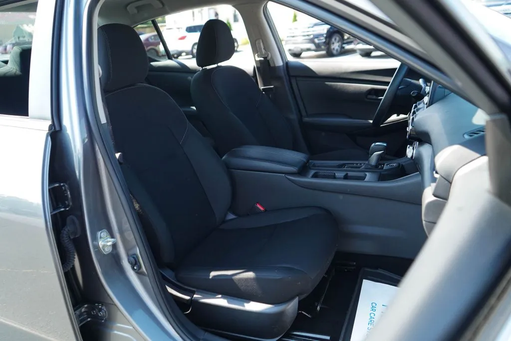 Nissan Sentra photo 12