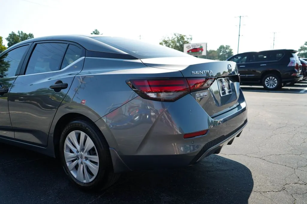 Nissan Sentra photo 20