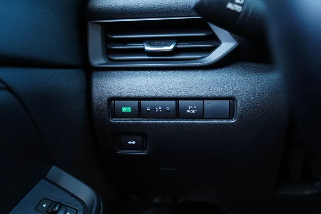 Nissan Sentra photo 30