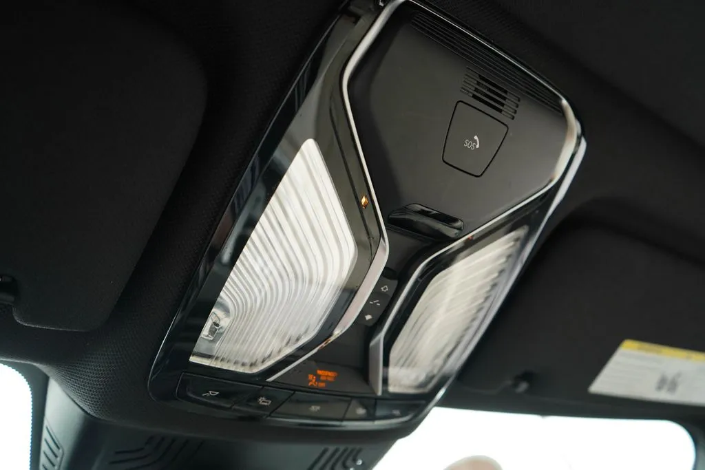 BMW 7 Series photo 11