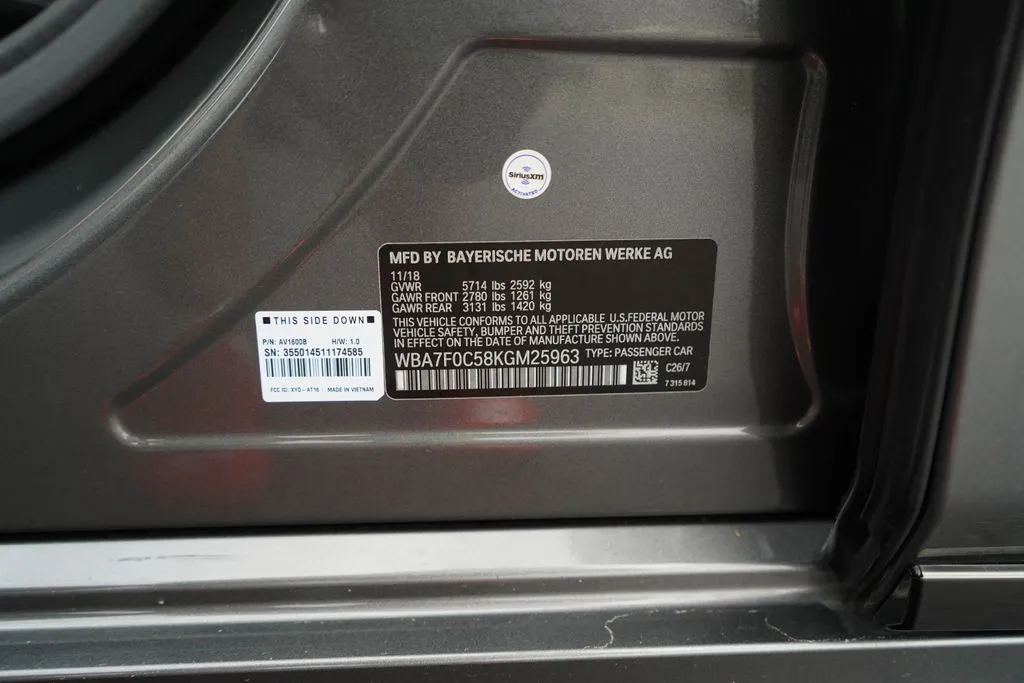 BMW 7 Series photo 41
