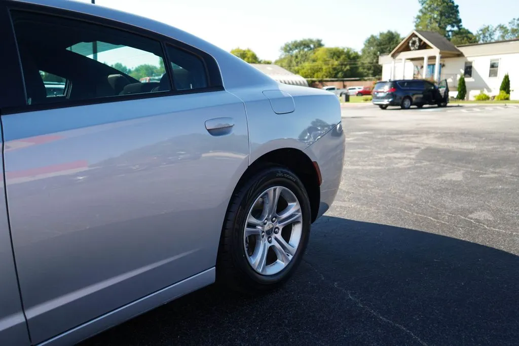 Dodge Charger photo 21