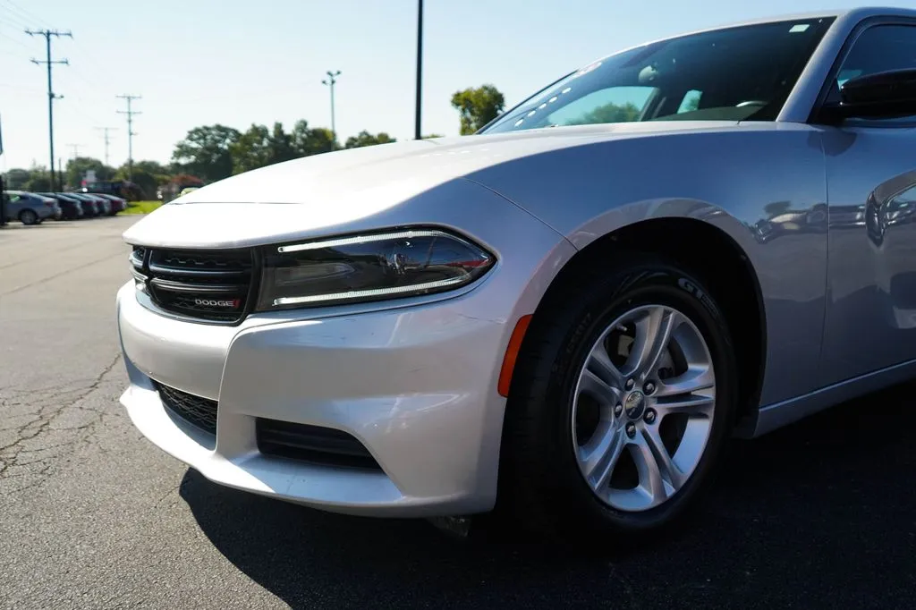 Dodge Charger photo 17