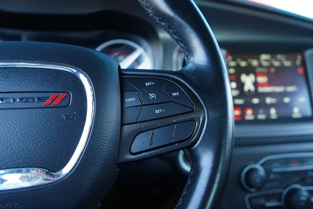 Dodge Charger photo 32