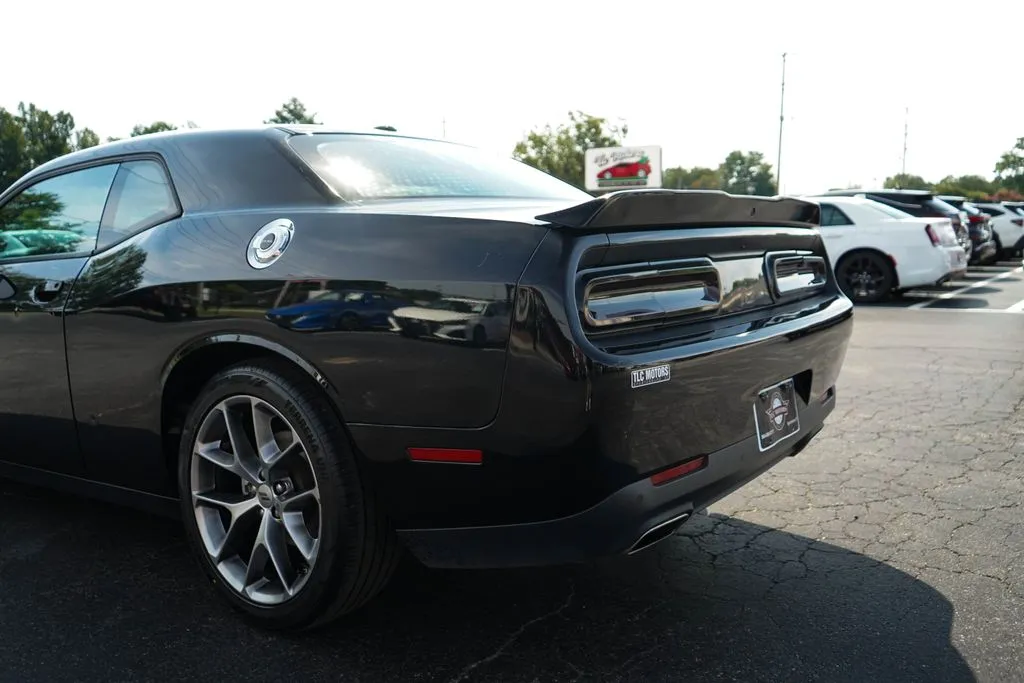 Dodge Challenger photo 20
