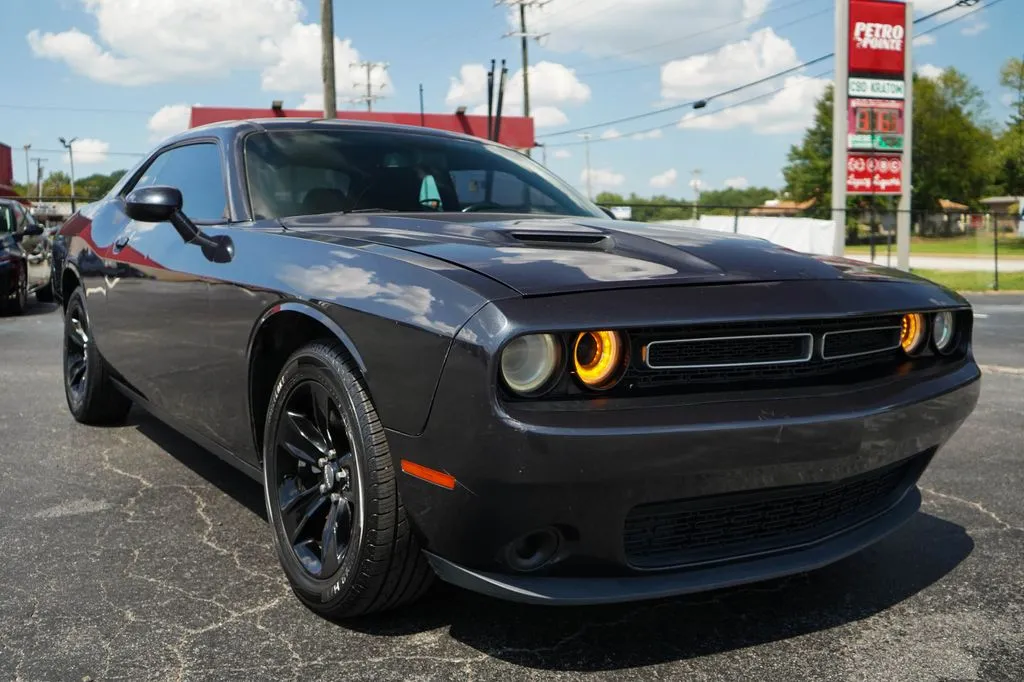 Dodge Challenger photo 34