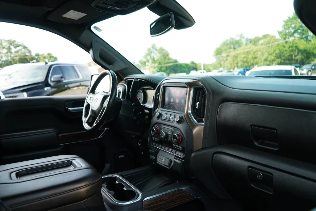 Chevrolet Silverado photo 14
