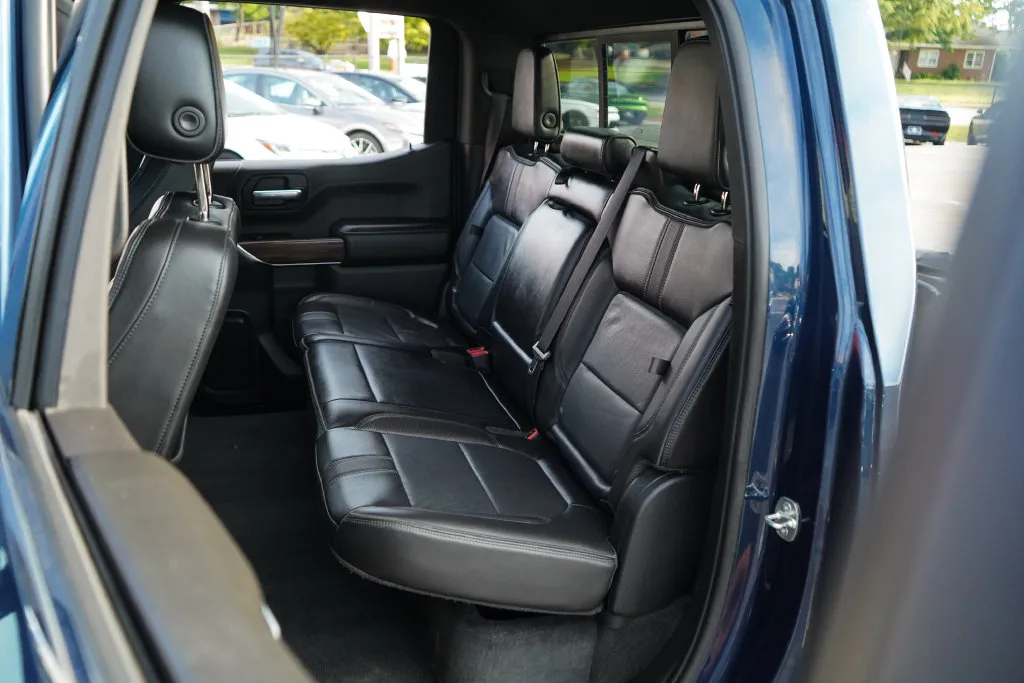 Chevrolet Silverado photo 8