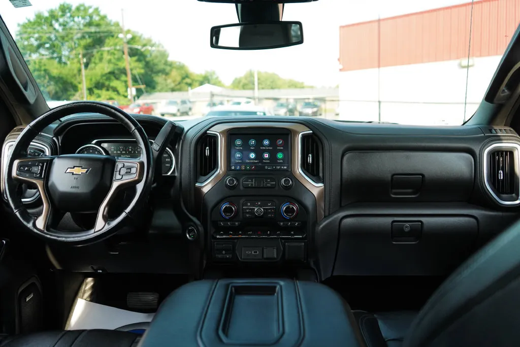 Chevrolet Silverado photo 9