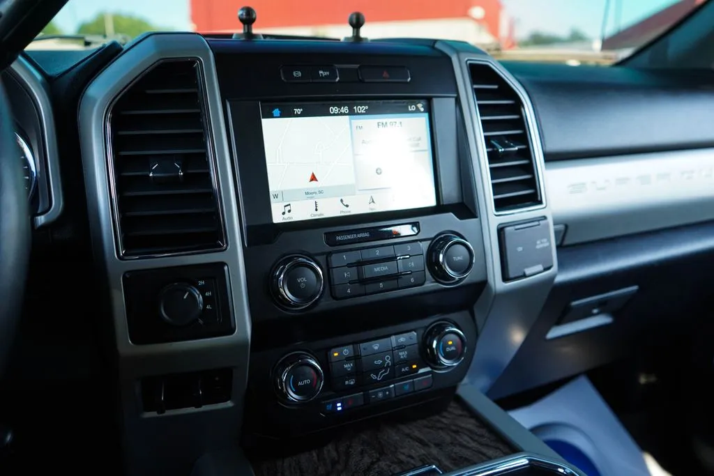 Ford F-250SD photo 7