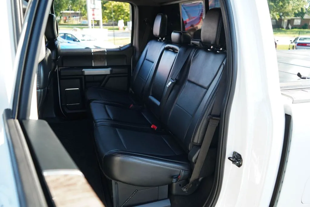 Ford F-250SD photo 8