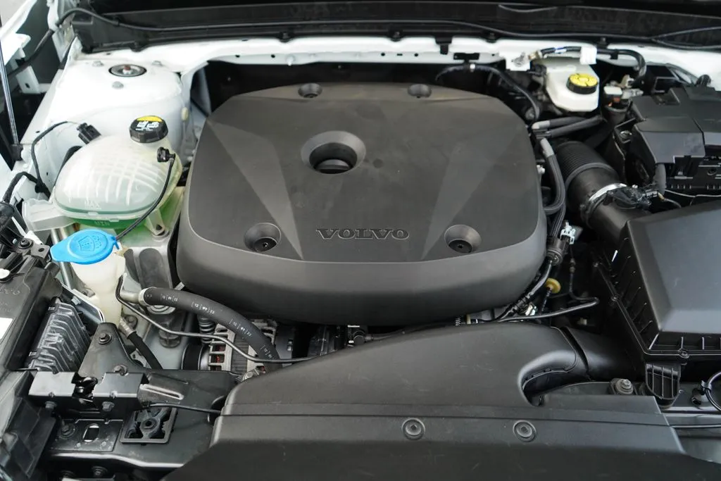 Volvo XC40 photo 15