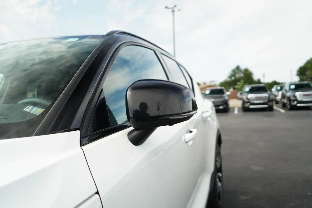 Volvo XC40 photo 24