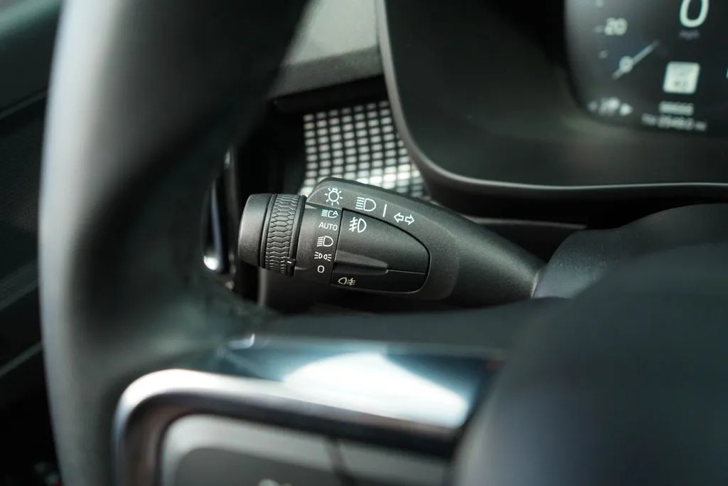 Volvo XC40 photo 35