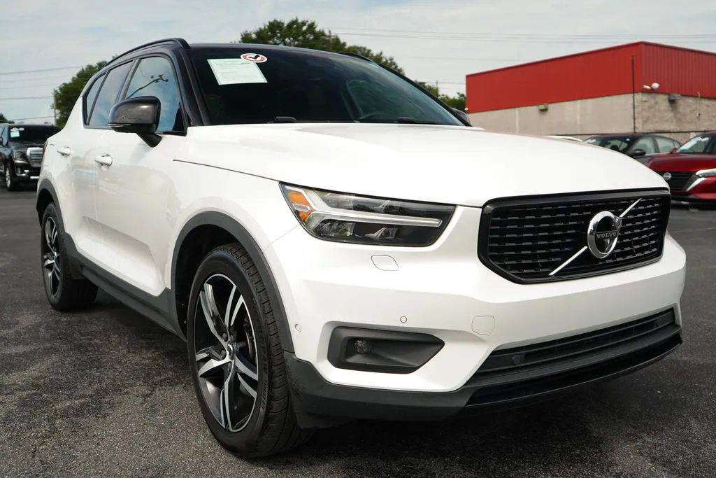 Volvo XC40 photo 39