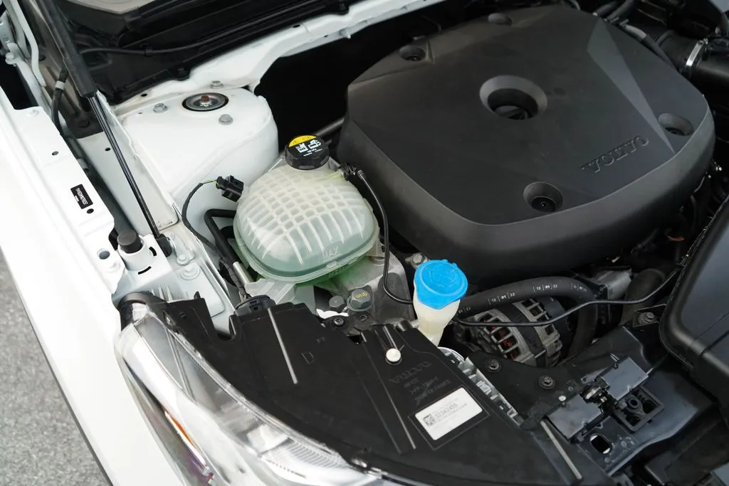 Volvo XC40 photo 37