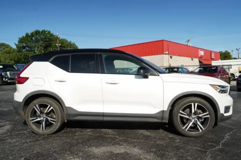 Another view of 2022 Volvo XC40 R-Design for sale in Moore, SC at TLC Motors