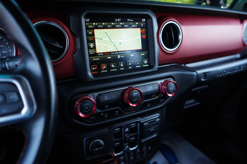 Jeep Wrangler photo 7