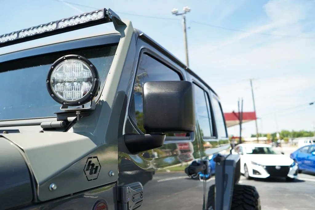 Jeep Wrangler photo 33