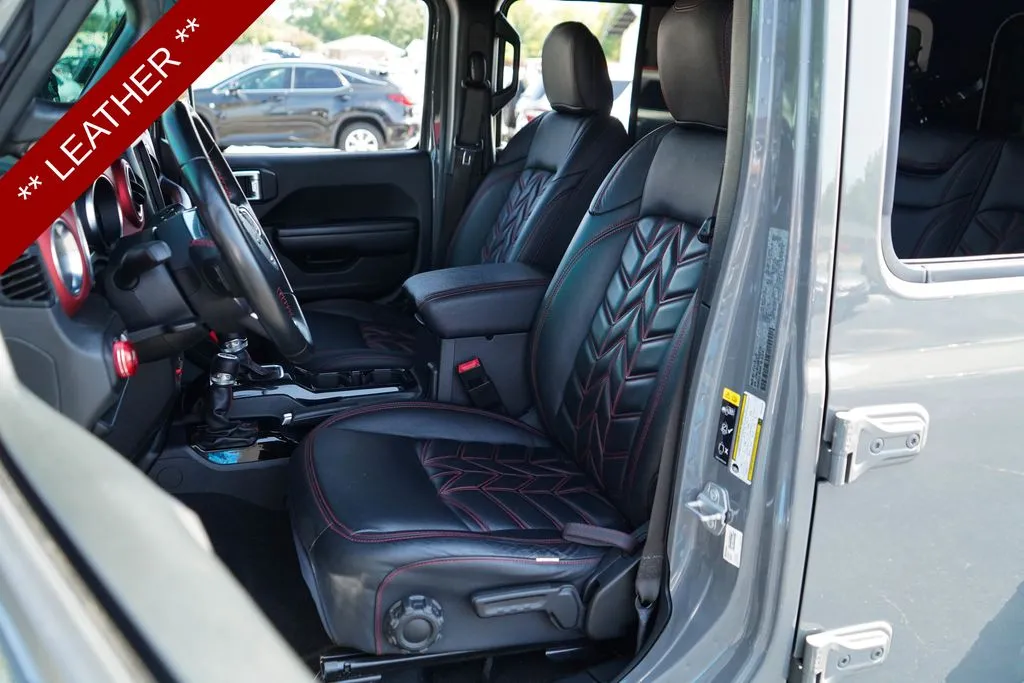 Jeep Wrangler photo 6