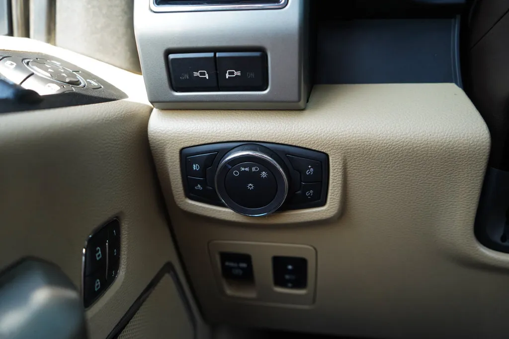 Ford F-150 photo 33