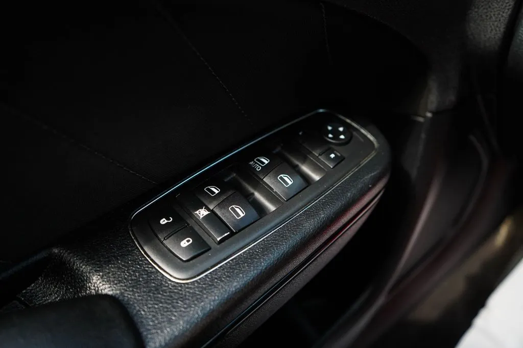 Dodge Charger photo 30
