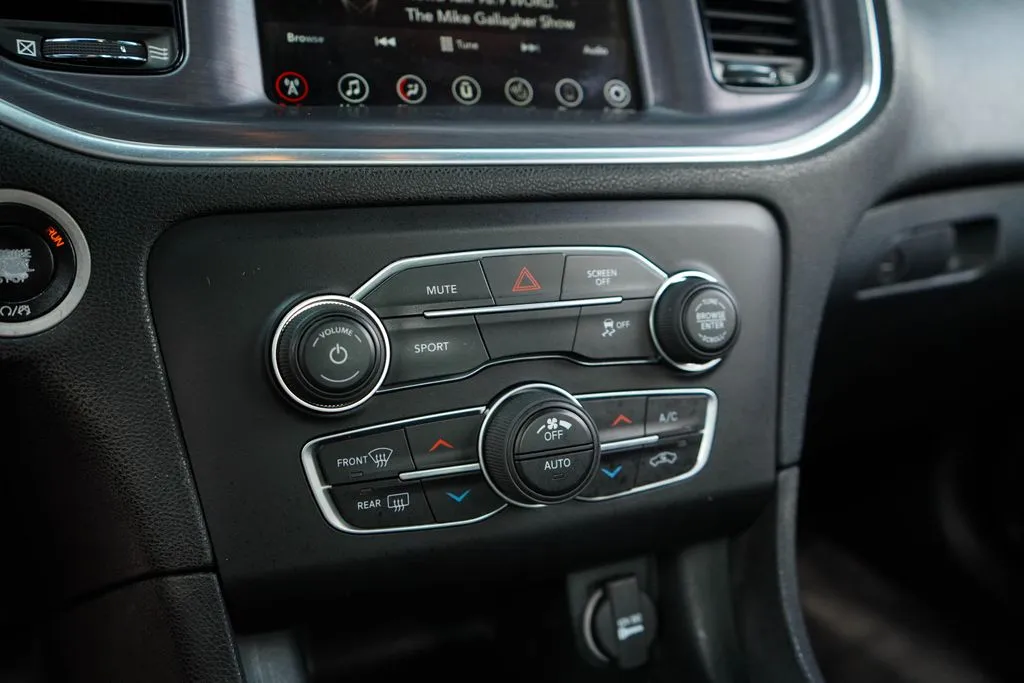 Dodge Charger photo 26