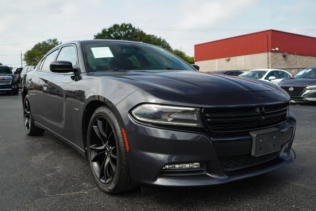 Dodge Charger photo 37