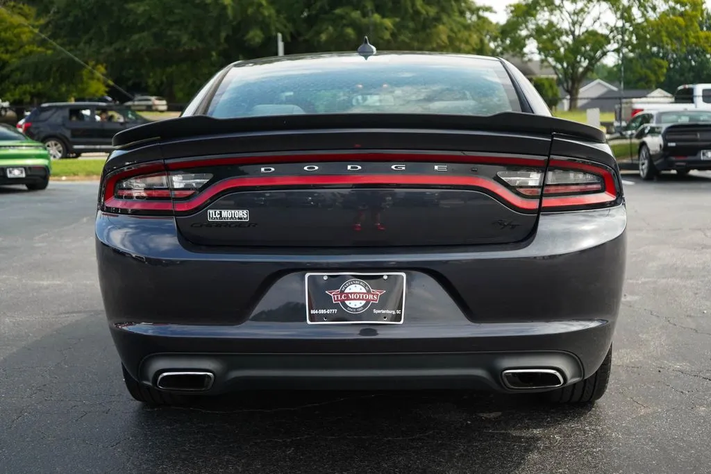 Dodge Charger photo 19