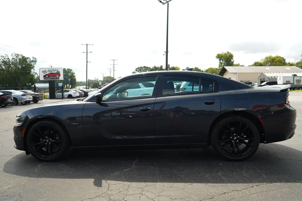 Dodge Charger photo 23