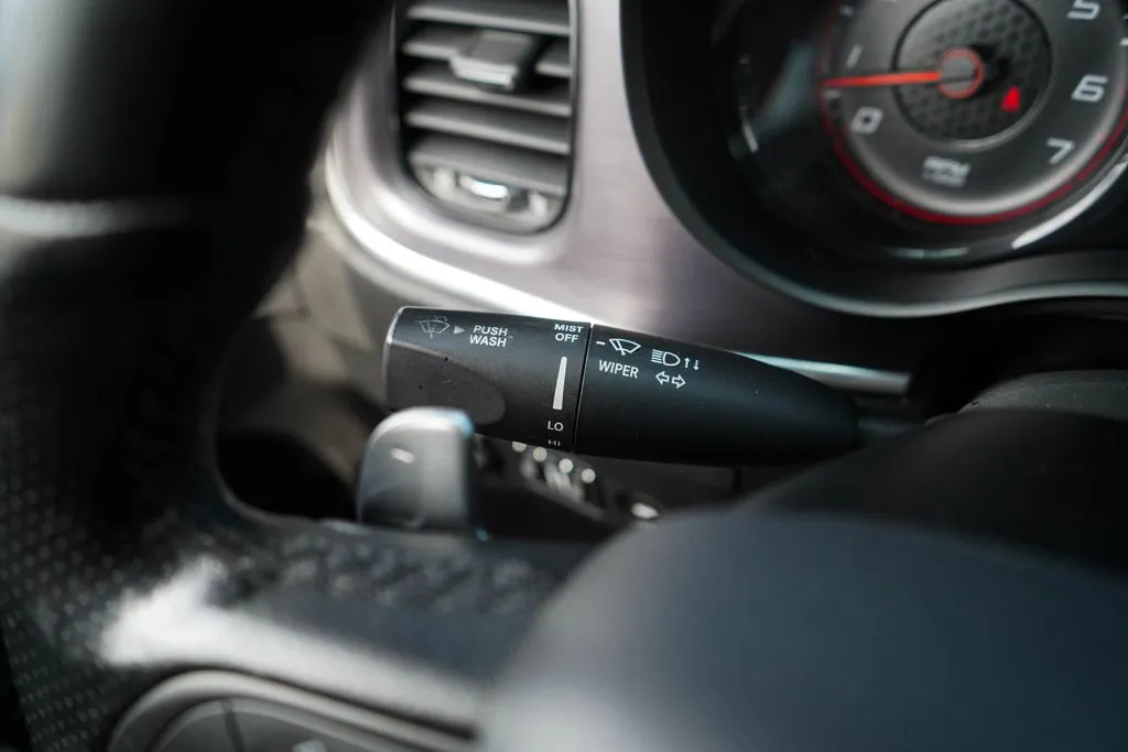 Dodge Charger photo 33