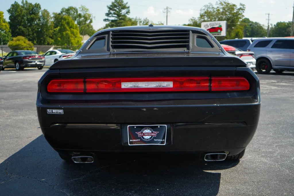 Dodge Challenger photo 19