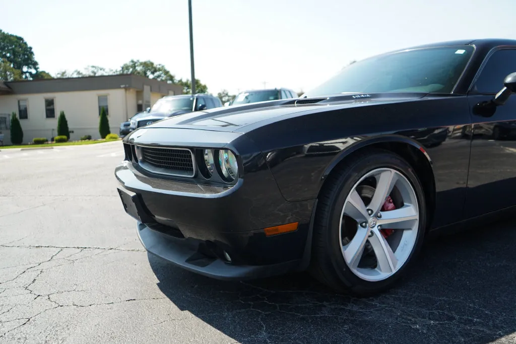 Dodge Challenger photo 17