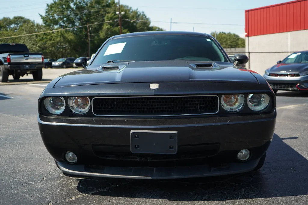 Dodge Challenger photo 16